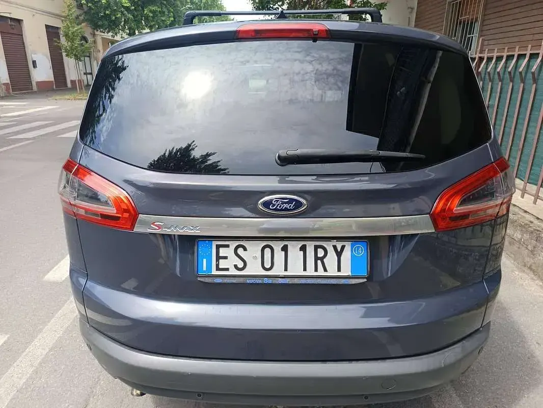 Usata Ford S-MAX S 140 CV (102 kW) 2014 Monovolume