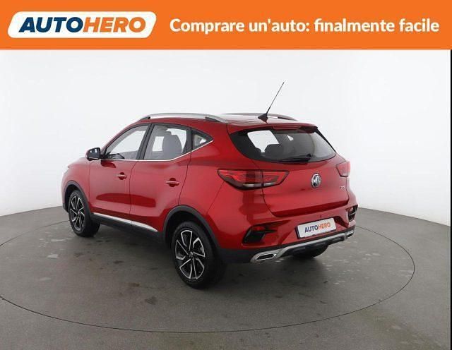 Usata MG ZS Luxury 106 CV (77 kW) 2023 Rosso SUV