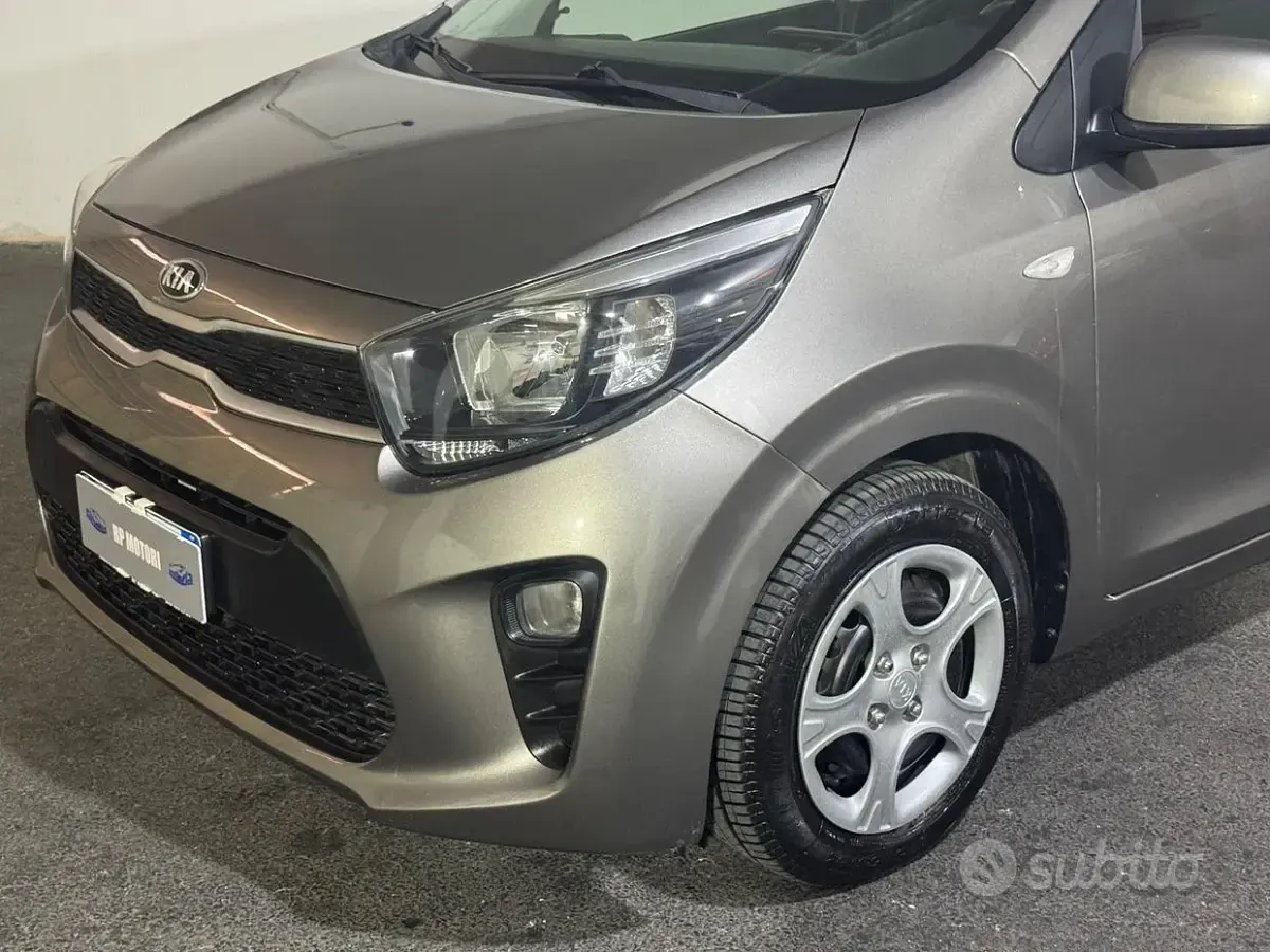 Usata Kia Picanto 67 CV (49 kW) 2019 Grigio Utilitaria