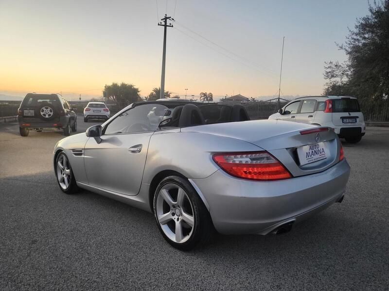 Usata Mercedes SLK200 184 CV (135 kW) 2012 Grigio Cabrio
