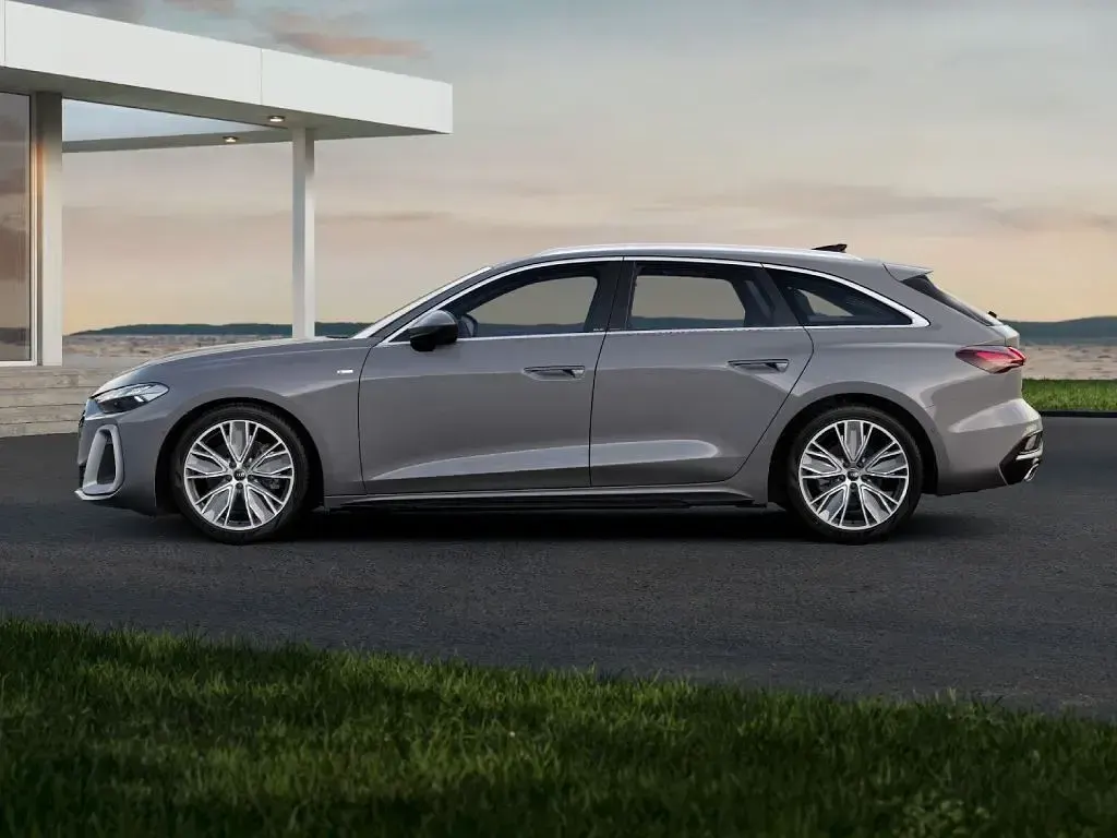 Nuova Audi A5 S-Line 252 CV (185 kW) 2026 Argento fioretto metallizzato Station wagon