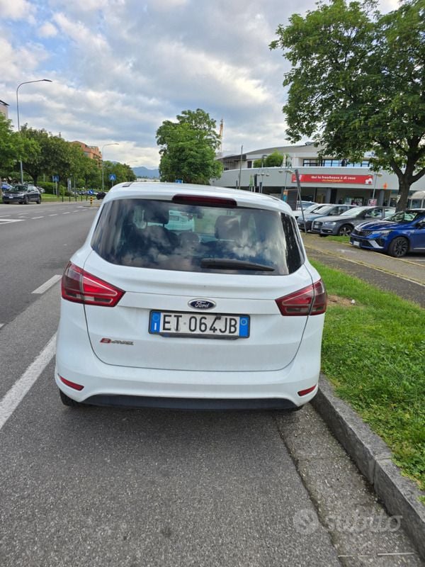 Usata Ford B-MAX 90 CV (66 kW) 2014 Bianco Monovolume