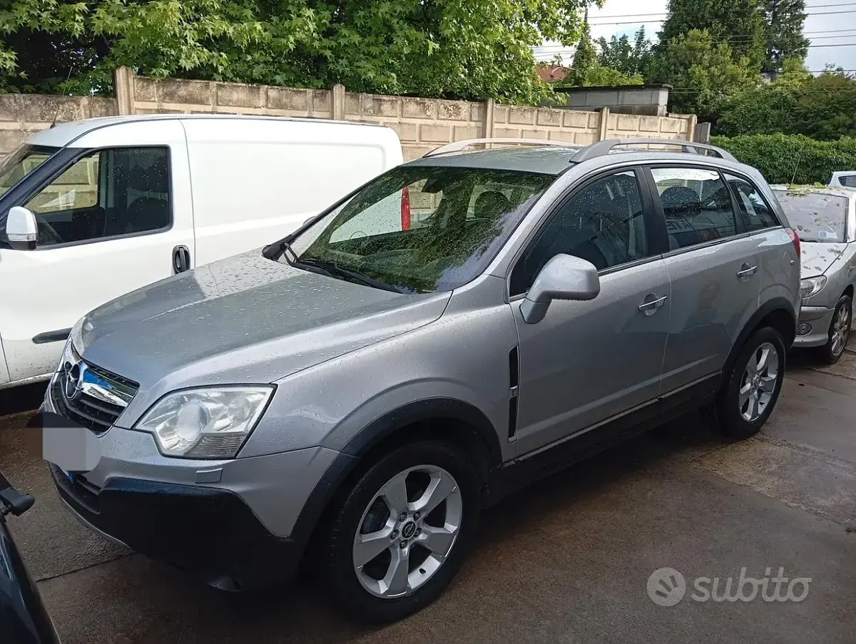 Usata Opel Antara Edition 150 CV (110 kW) 2007 Grigio SUV