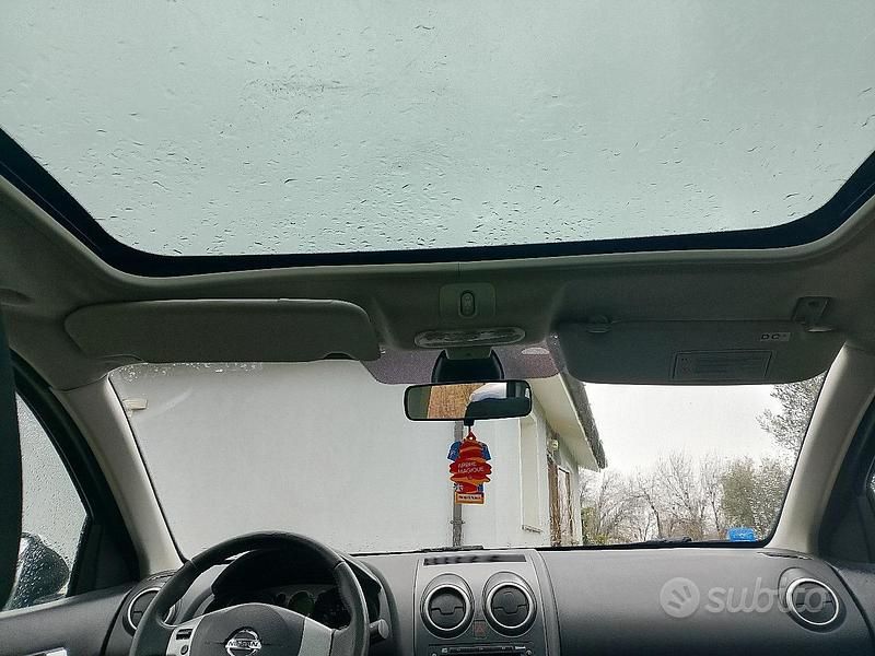 Usata Nissan Qashqai Tekna 106 CV (77 kW) 2007 Grigio SUV