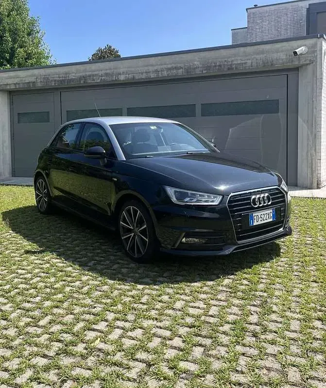 Usata Audi A1 Sportback S-Line 90 CV (66 kW) 2016 Nero Utilitaria