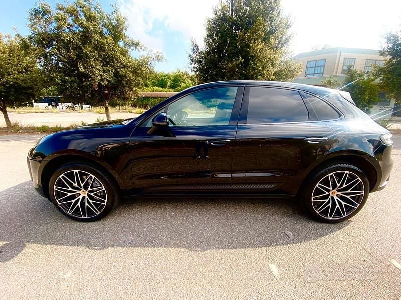 Usata Porsche Macan 265 CV (194 kW) 2022 Nero SUV