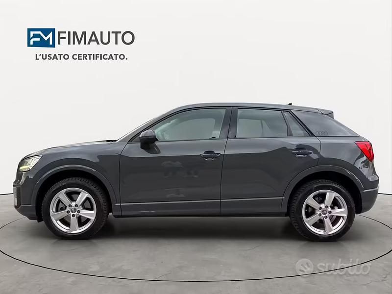 Usata Audi Q2 Admired 116 CV (85 kW) 2019 Grigio SUV