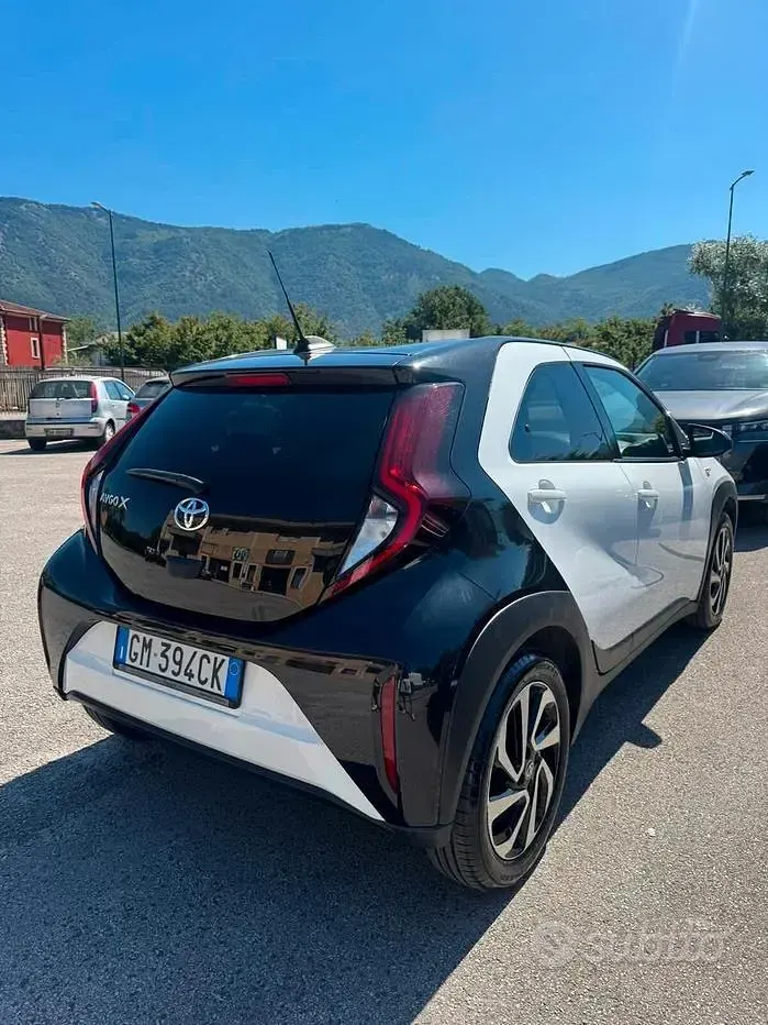 Usata Toyota Aygo X Trend 72 CV (52 kW) 2023 Bianco SUV