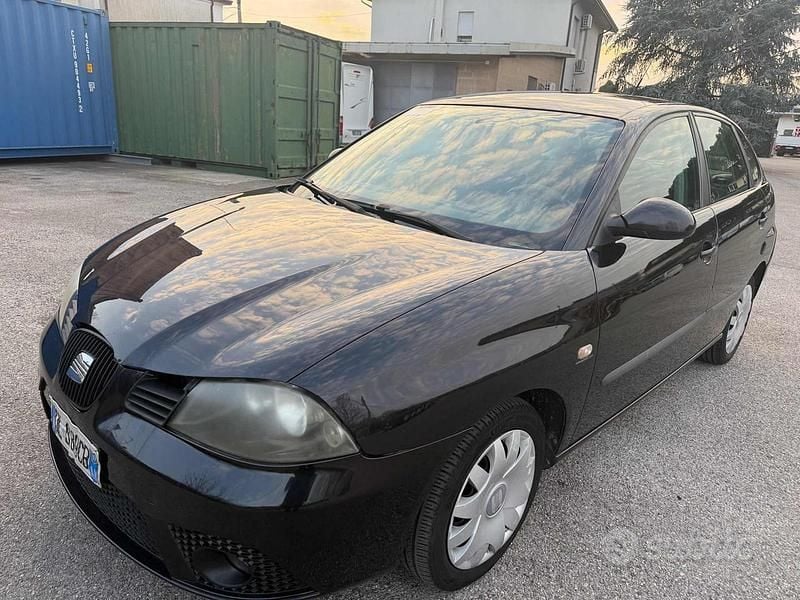 Usata Seat Ibiza Stylance 70 CV (51 kW) 2007 Nero Utilitaria