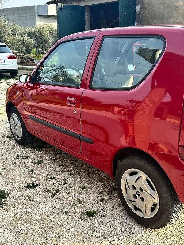 Usata Fiat 600 Anniversary 54 CV (39 kW) 2007 Utilitaria