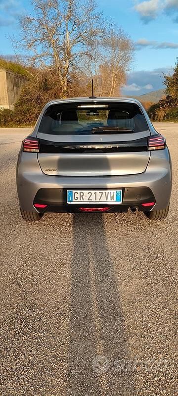 Usata Peugeot 208 2024 Grigio Utilitaria