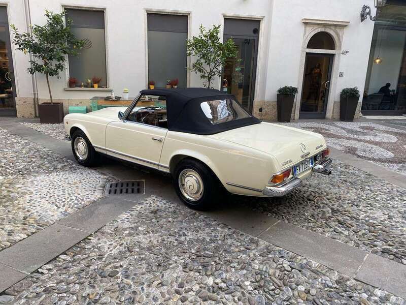 Beige Usata 1967 Mercedes 250 Cabrio | 110.000 € - Immagine 1/4