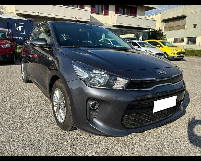 Usata Kia Rio 84 CV (61 kW) 2020 Nero Utilitaria