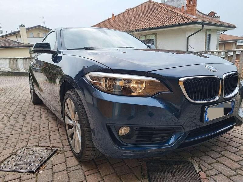 Usata BMW 218 Luxury Line 136 CV (100 kW) 2015 Blu/azzurro Coupé