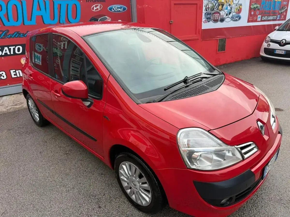 Usata Renault Modus 113 CV (83 kW) 2012 Rosso Monovolume