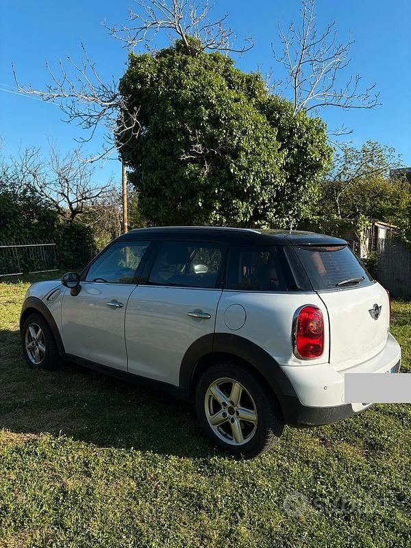 Usata Mini Cooper D Countryman 112 CV (82 kW) 2011 Bianco SUV