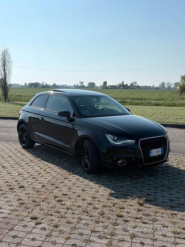 Usata Audi A1 Ambition 122 CV (89 kW) 2010 Nero Utilitaria