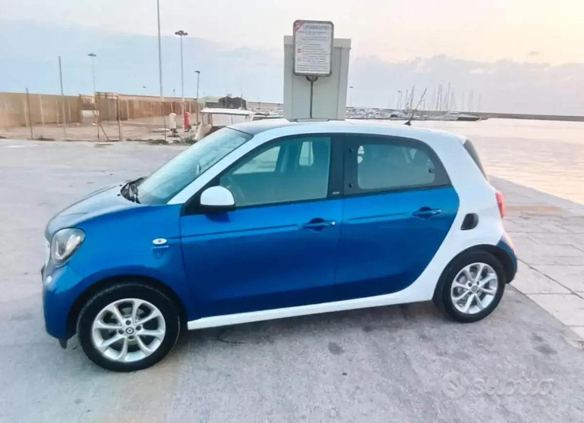 Usata Smart ForFour 71 CV (52 kW) 2020 Utilitaria