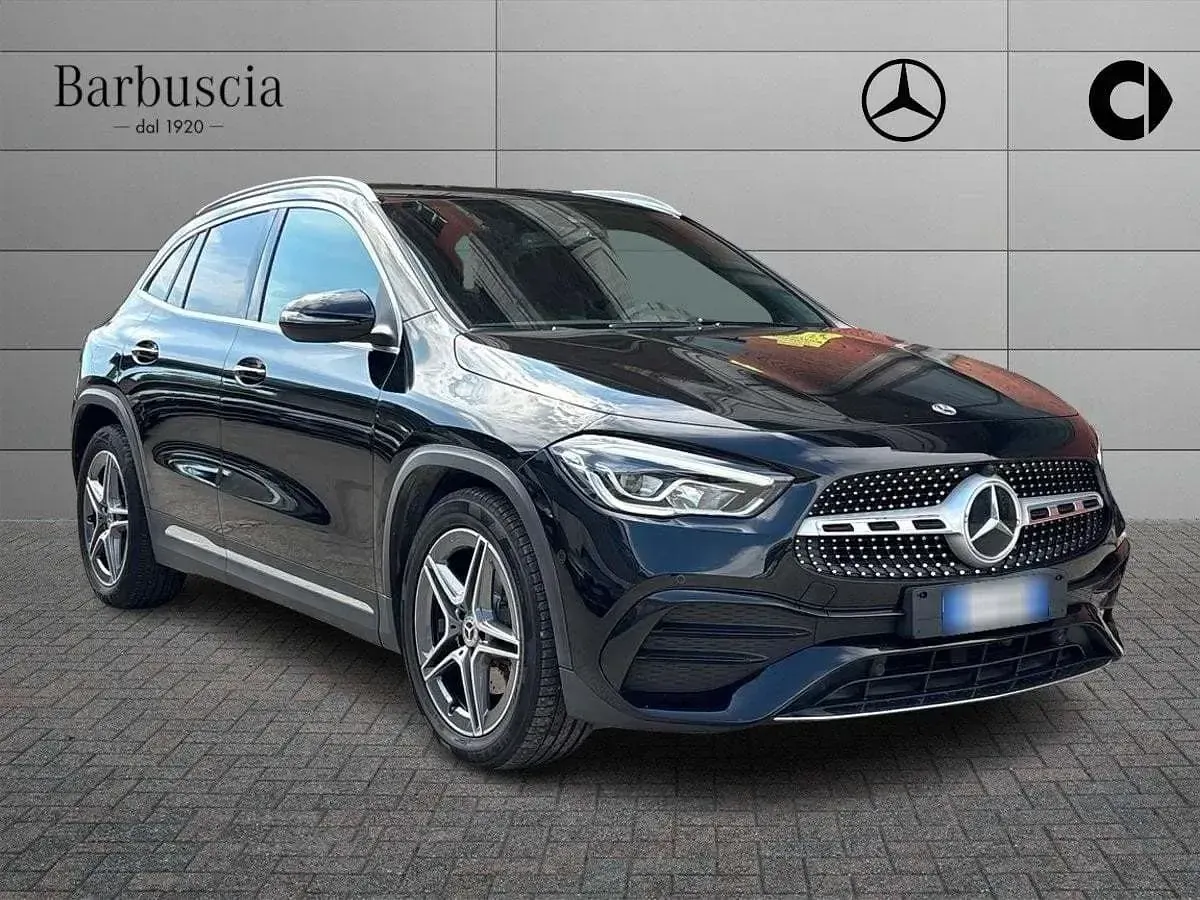 Usata Mercedes GLA200 Premium 150 CV (110 kW) 2023 Nero SUV
