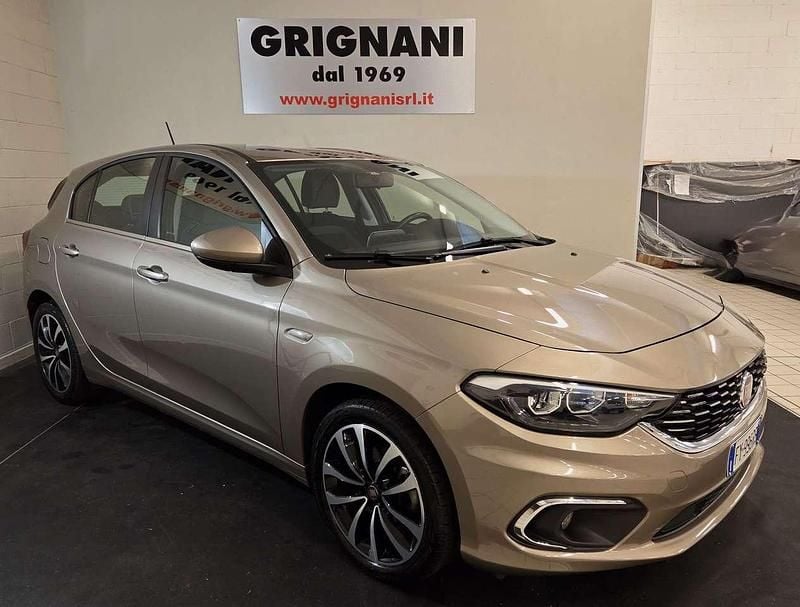 Beige Usata 2020 Fiat Tipo Lounge Tre volumi | 12.950 € (Ottimo prezzo) - Immagine 1/4