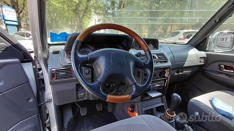 Usata Mitsubishi Pajero 100 CV (73 kW) 2001 SUV