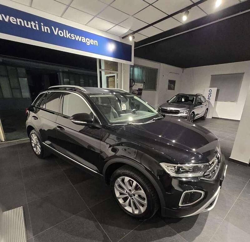 Usata VW T-Roc Style 116 CV (85 kW) 2024 Nero SUV