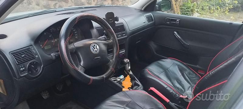 Usata VW Golf IV 90 CV (66 kW) 2001 Grigio Berlina