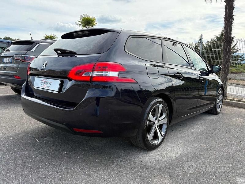 Usata Peugeot 308 Allure 131 CV (96 kW) 2019 Nero Station wagon