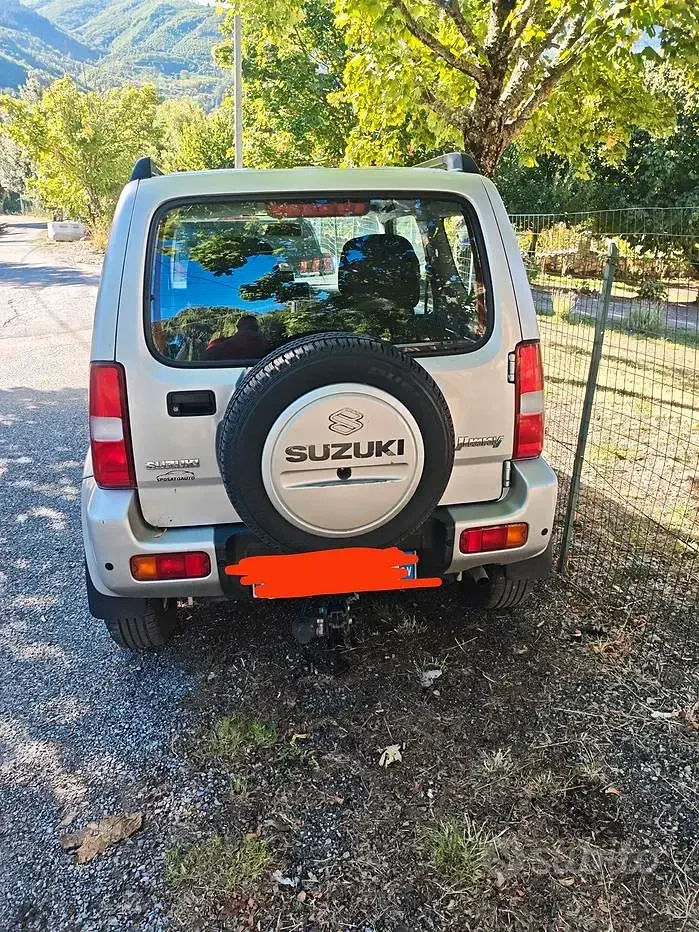 Usata Suzuki Jimny 82 CV (60 kW) 2001 Grigio SUV