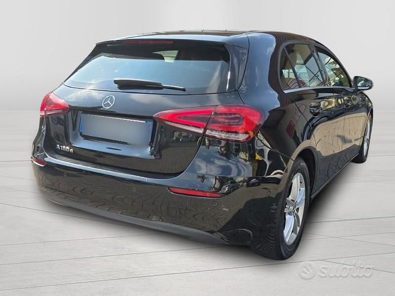 Usata Mercedes A180 Premium 116 CV (85 kW) 2019 Nero Berlina