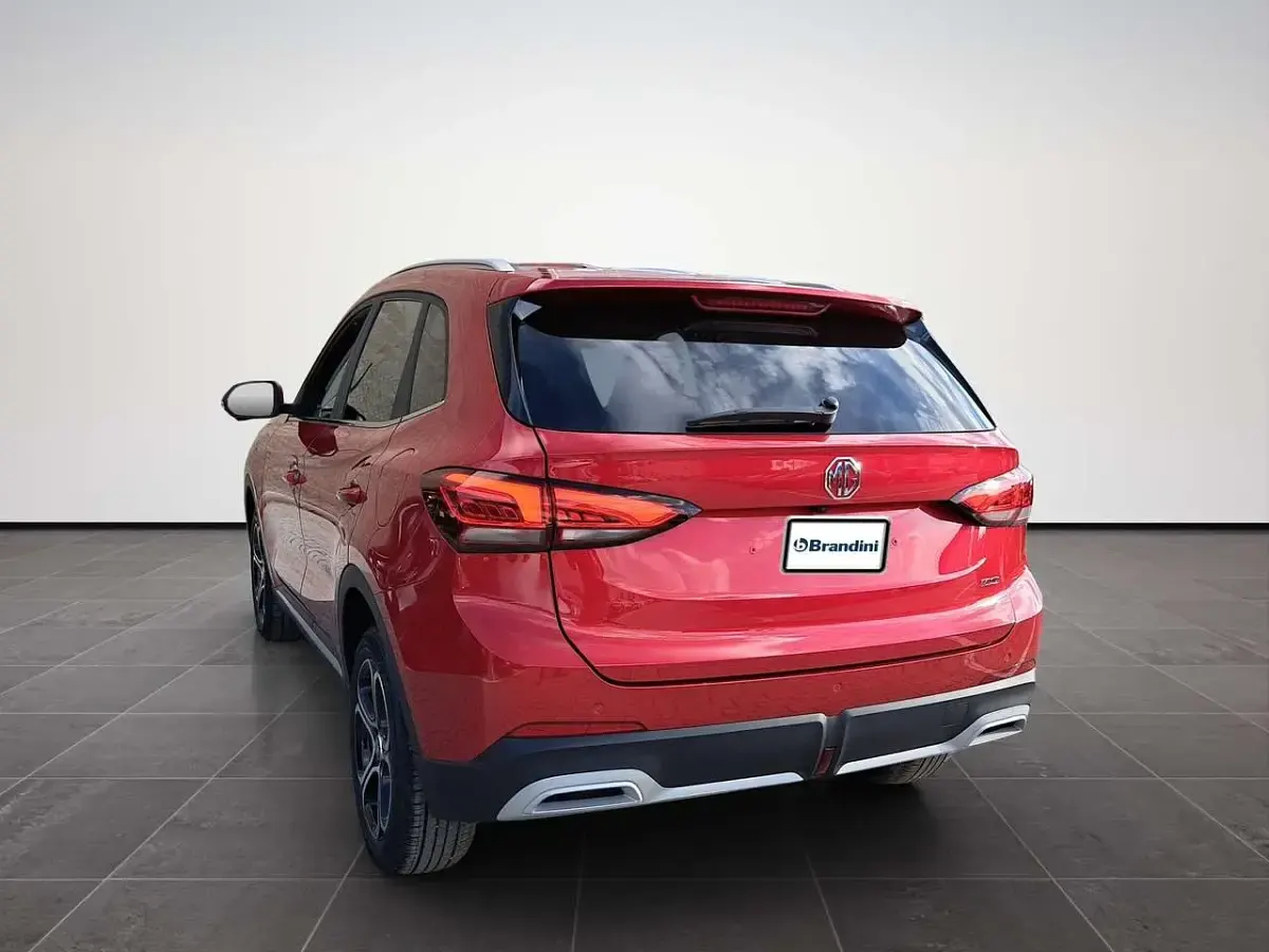 Nuova MG ZS Comfort 116 CV (85 kW) 2026 Diamon red SUV