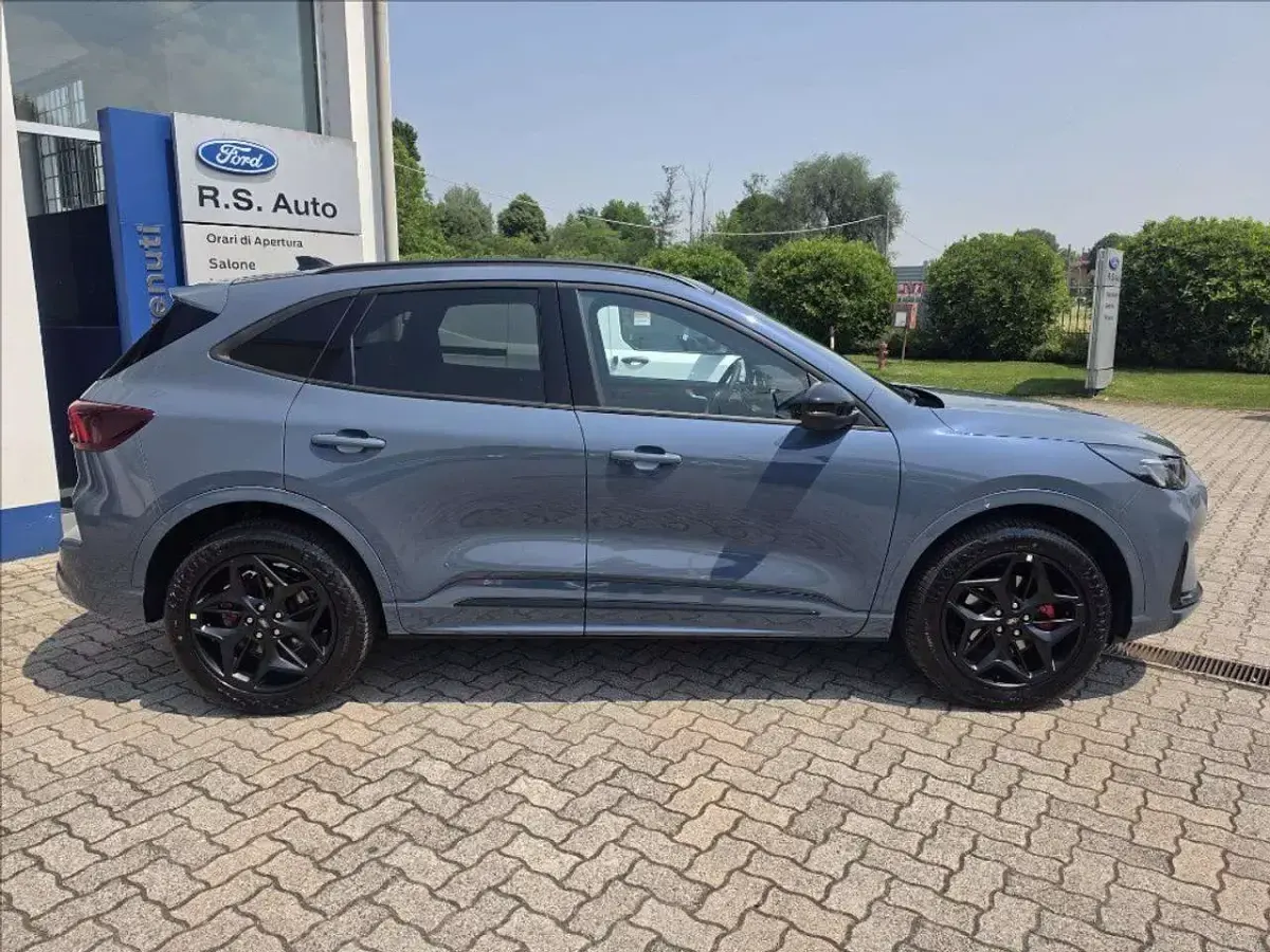 Nuova Ford Kuga 179 CV (131 kW) 2026 Blu SUV