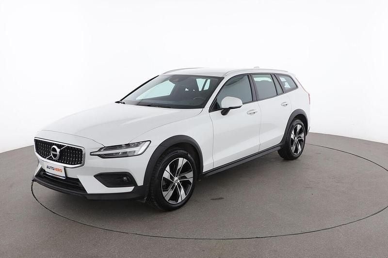 Bianco Usata 2021 Volvo V60 CC Business Edition Station wagon | 24.399 € (Ottimo prezzo) - Immagine 1/4