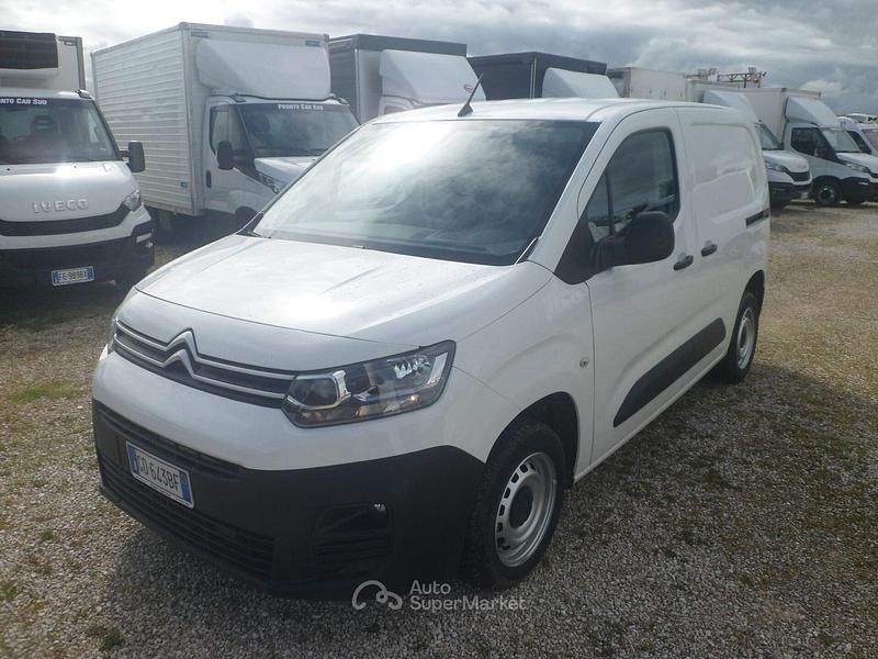Usata Citroën Berlingo PureTech 101 CV (74 kW) 2021 Bianco Monovolume