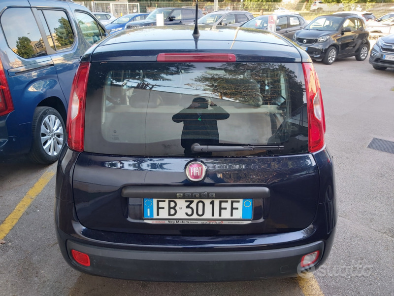 Usato 2015 Fiat Panda 1.2 Benzin 69 CV (7.750 €)