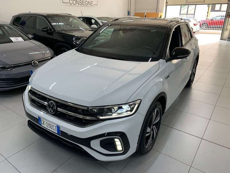 Bianco Usata 2022 VW T-Roc R-line SUV | 22.000 € (Buon prezzo) - Immagine 1/4