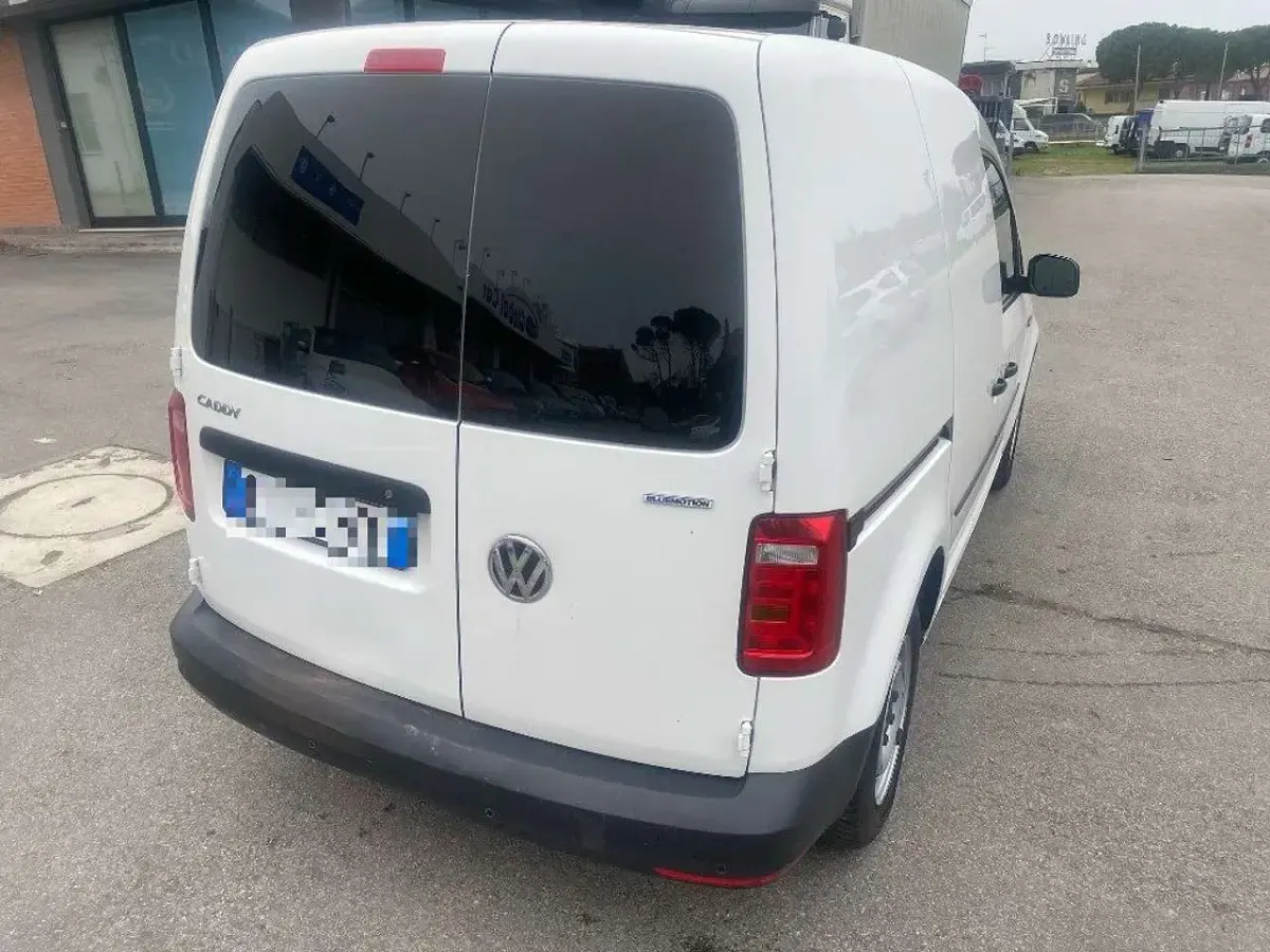 Usata VW Caddy Business 110 CV (80 kW) 2020 Bianco Monovolume