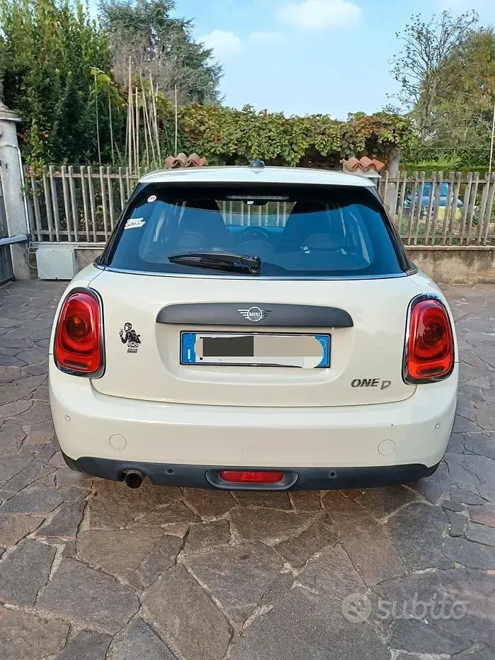 Usata Mini ONE 95 CV (69 kW) 2018 Utilitaria