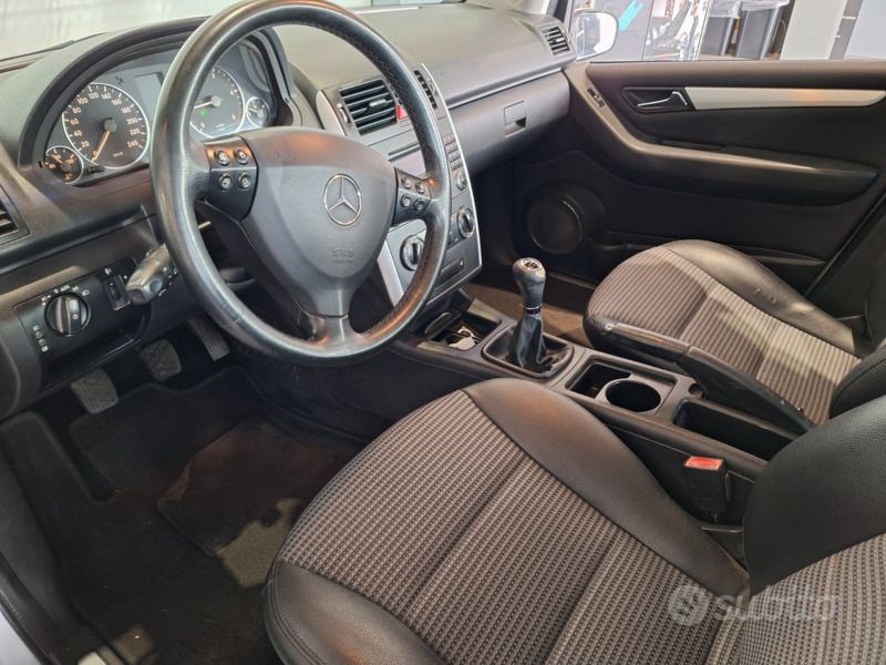 Usata Mercedes A180 Avantgarde 109 CV (80 kW) 2007 Argento Monovolume