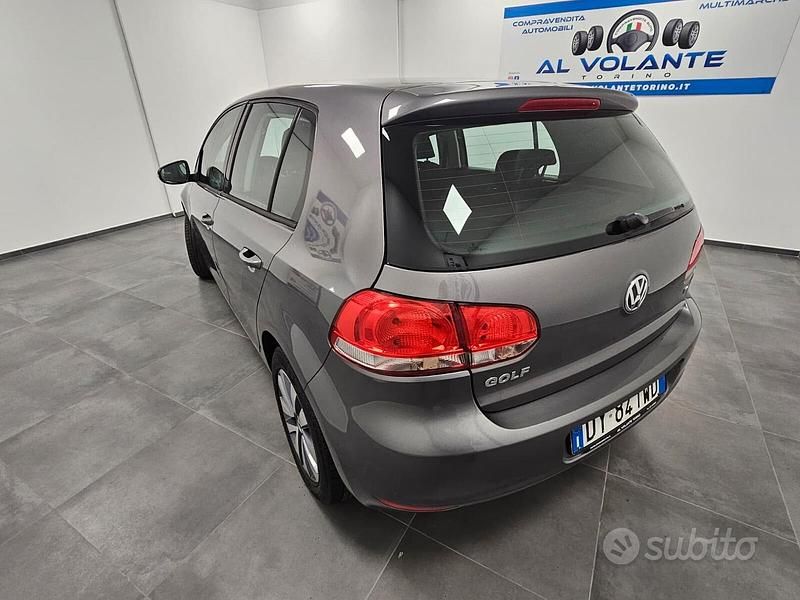 Usata VW Golf VI Comfortline 102 CV (75 kW) 2009 Grigio Utilitaria