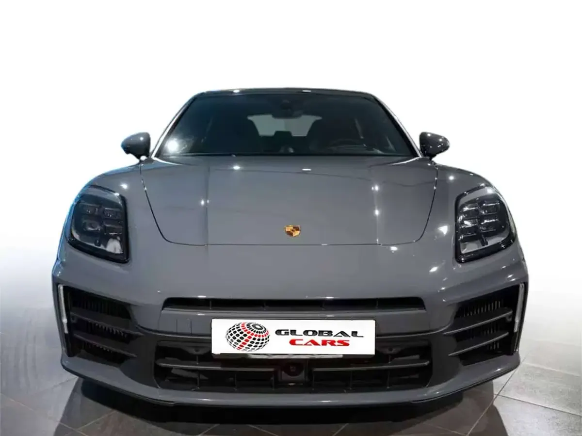 Usata Porsche Panamera 470 CV (345 kW) 2025 Ardesia Utilitaria