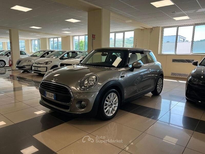 Usata Mini One Clubman 95 CV (69 kW) 2016 Gray Station wagon