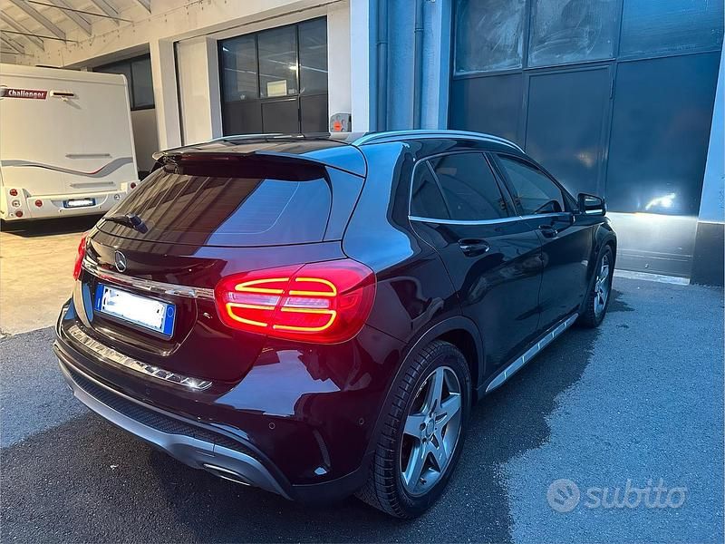 Usata Mercedes GLA180 Premium 2016 Nero SUV