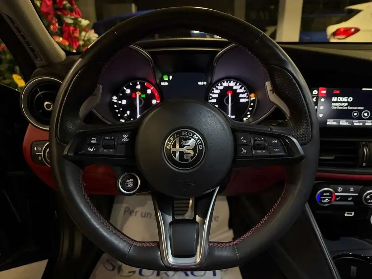 Usata Alfa Romeo Giulia Veloce 211 CV (155 kW) 2020 Nero Berlina