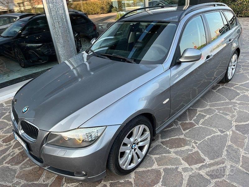 Usata BMW 320 Efficient Dynamics 177 CV (130 kW) 2009 Grigio Station wagon