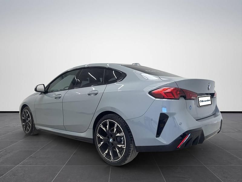 Nuova BMW 218 M Sport 150 CV (110 kW) 2026 Brooklyn grey metallic Coupé