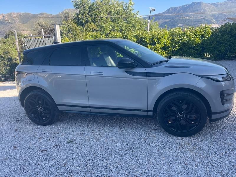 Begagnad Land Rover Range Rover evoque First Edition 179 HK (131 kW) 2020 Grå SUV