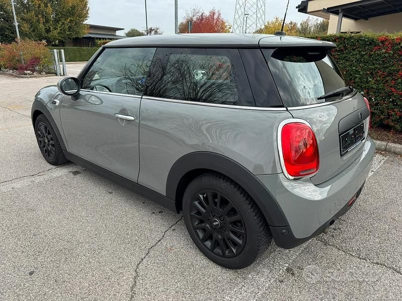 Begagnad Mini One D 116 HK (85 kW) 2018 Grå Halvkombi