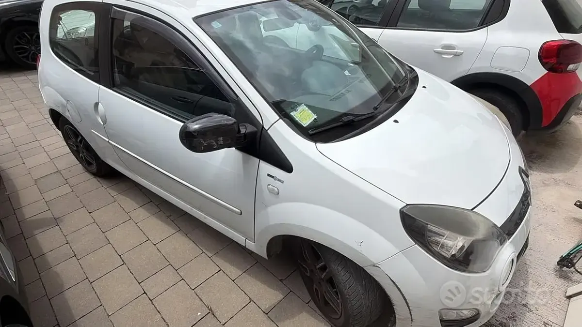 Usata Renault Twingo Night&Day 75 CV (55 kW) 2014 Bianco Utilitaria