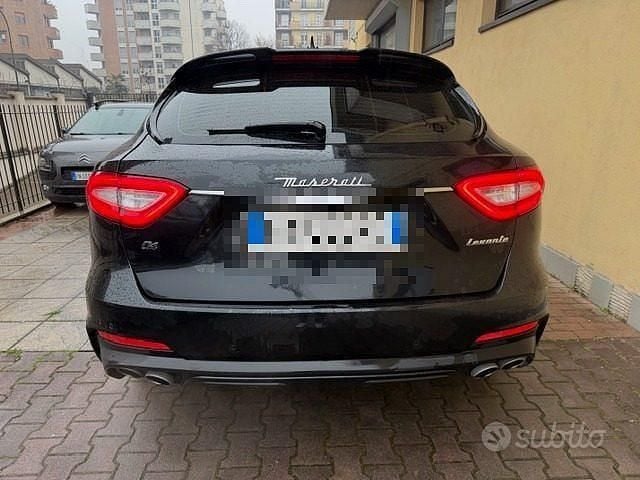 Usata Maserati Levante 250 CV (183 kW) 2019 Nero SUV
